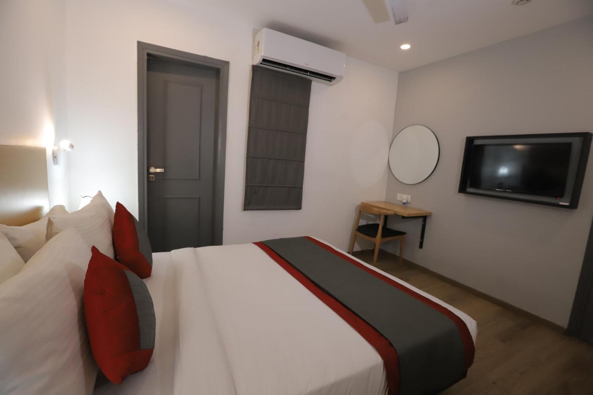 Qotel Hotel Ip Residency East Delhi Preet Vihar New Delhi Eksteriør bilde